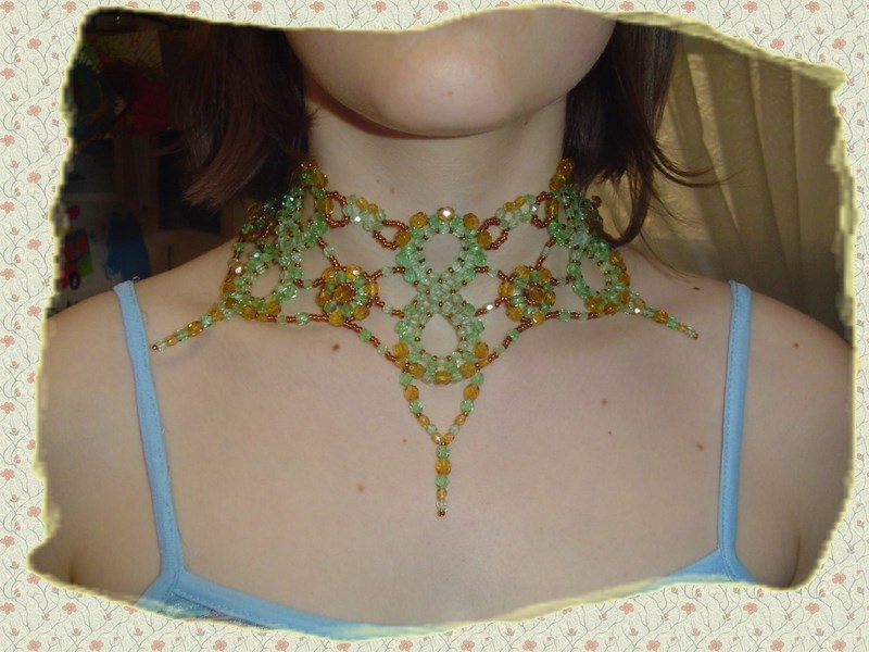 Collier.