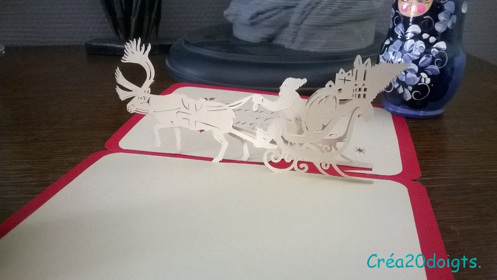 Carte Kirigami.